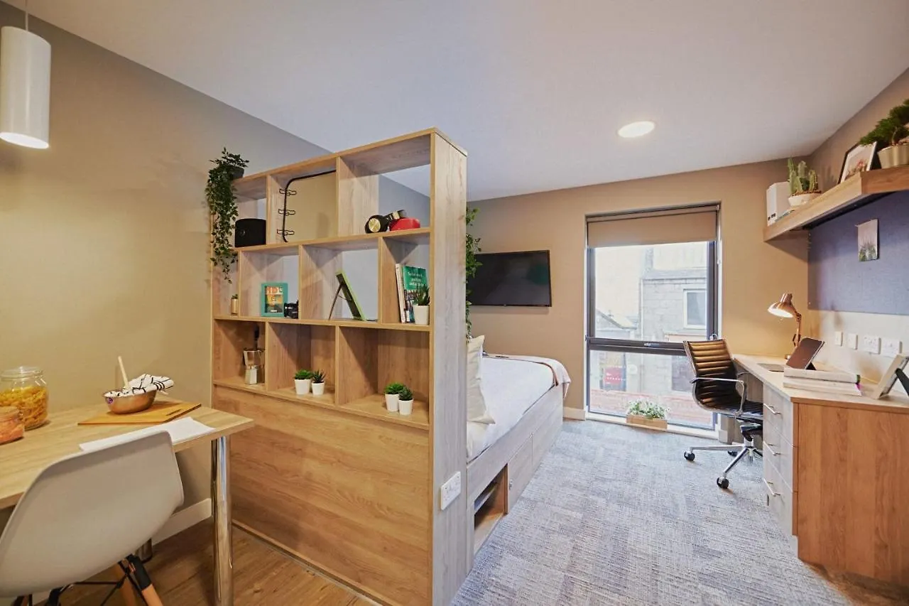 For Students Only Combworks At Aberdeen Apartamento